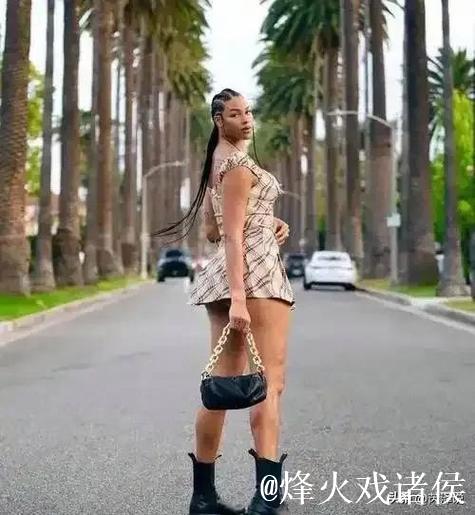 网红1米68单挑击败2米05坎贝奇，美媒热议